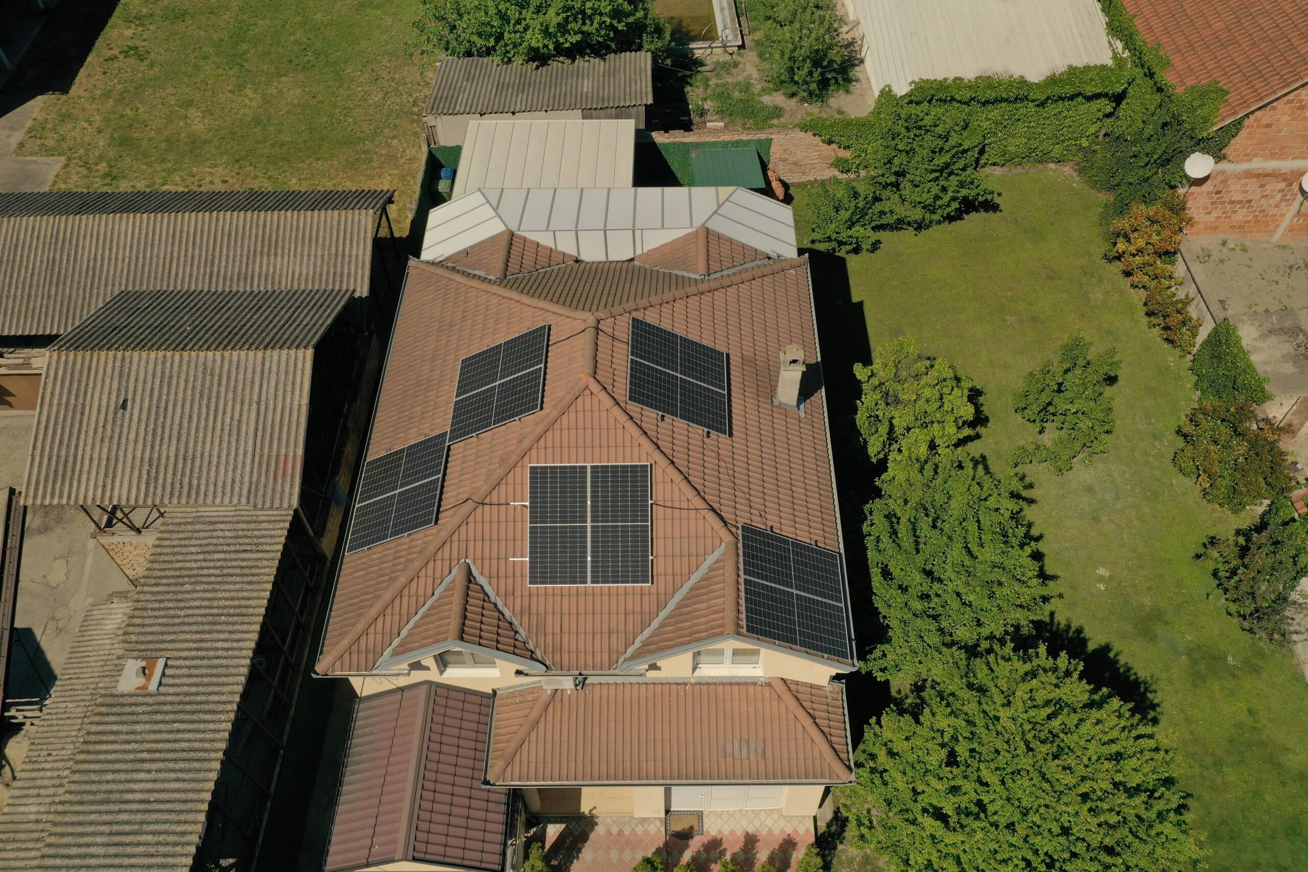 Četiri kuće u Borči, solarna elektrana 24 kW