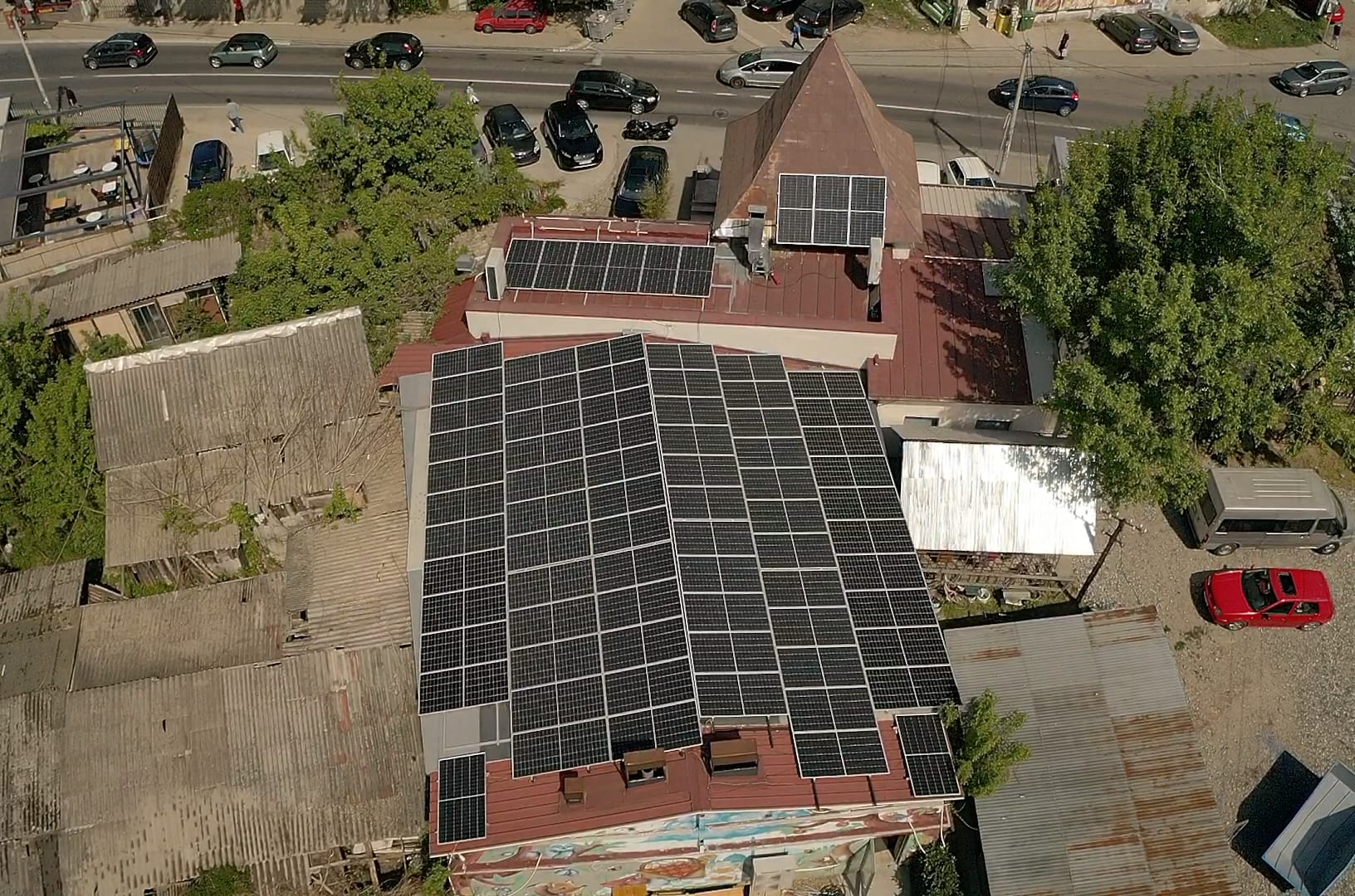 Restoran Ružo rumena, solarna elektrana 30 kW