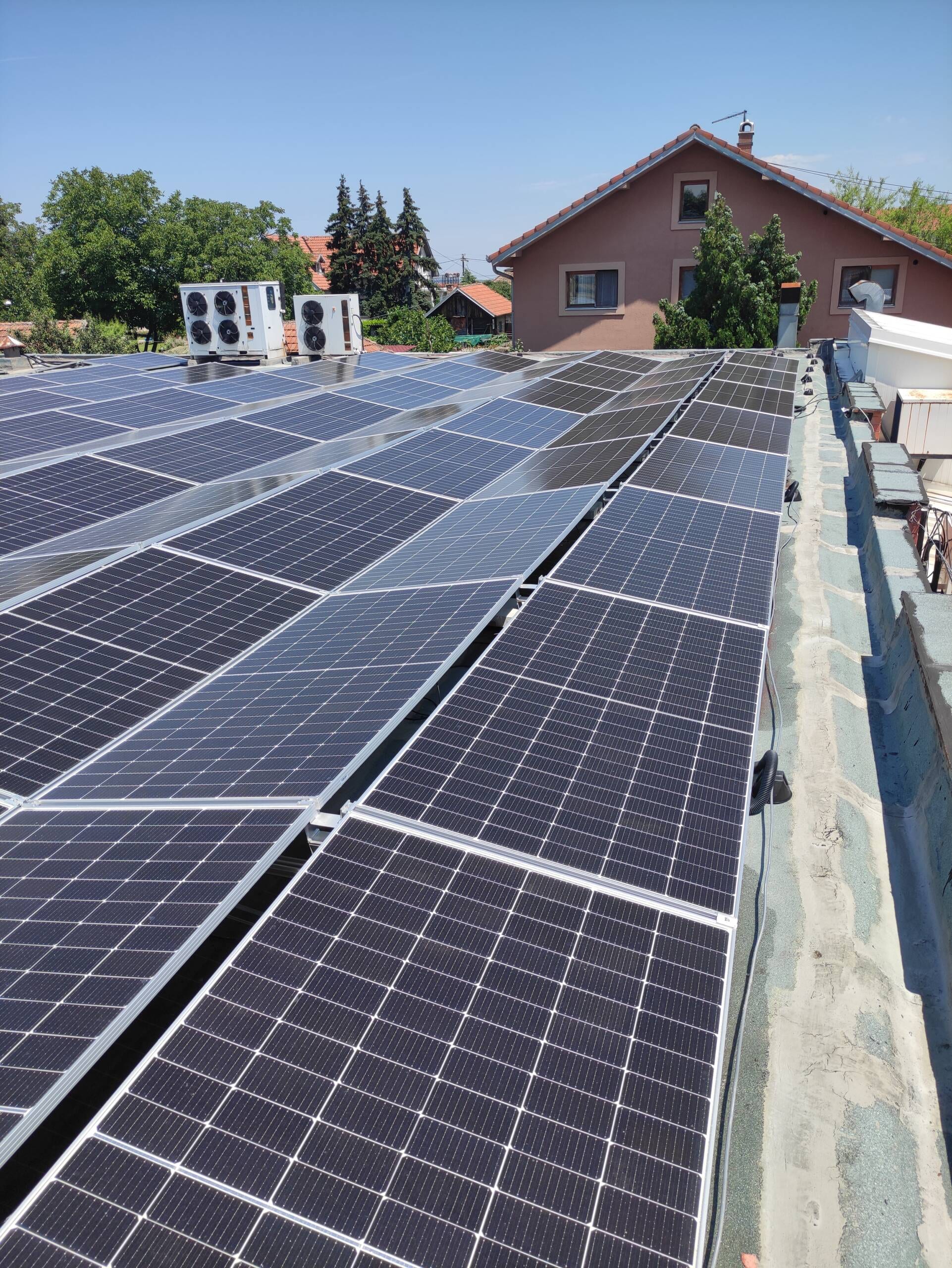 Vule Market, solarna elektrana 100 kW