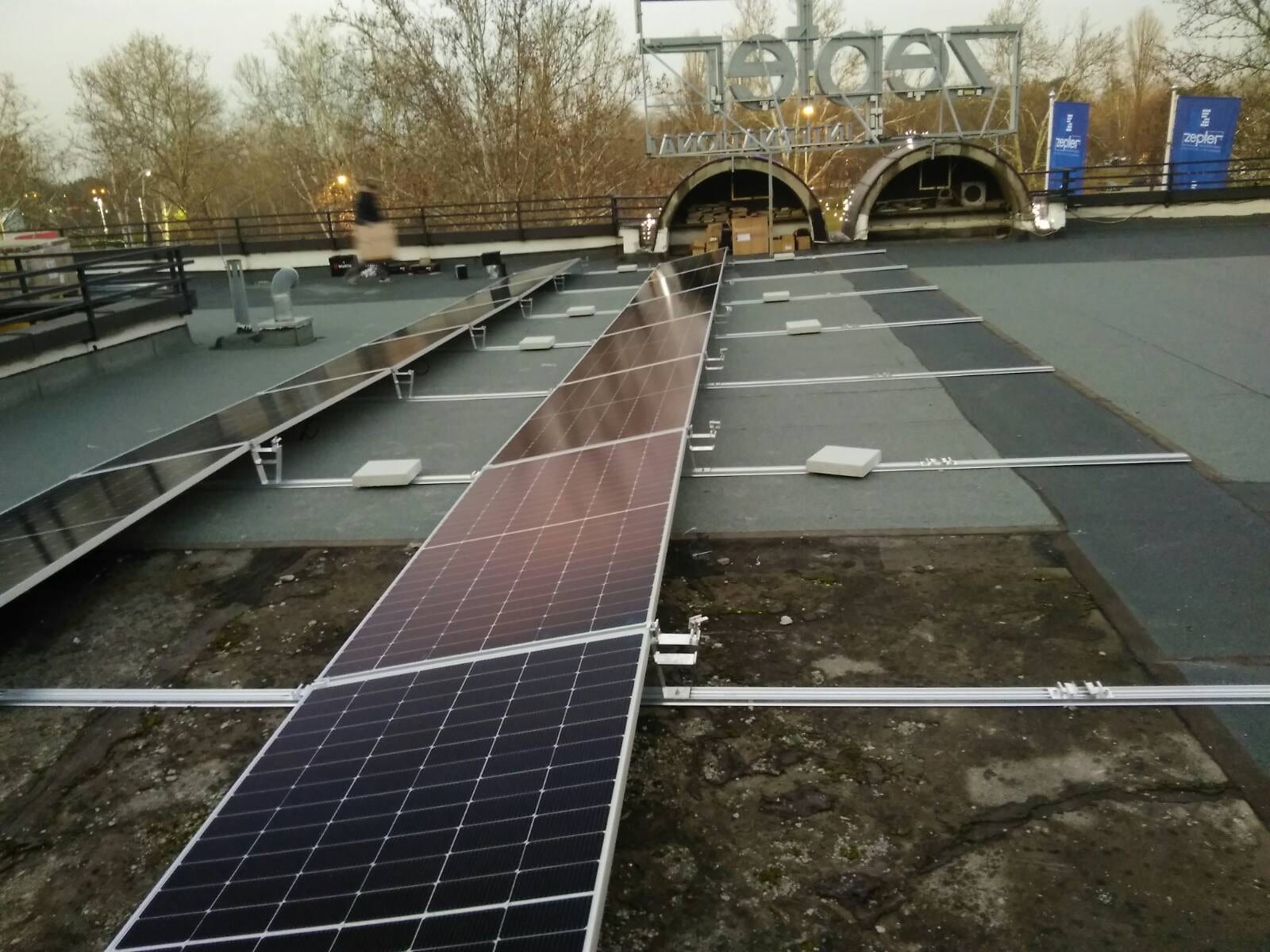 Zepter Barmer, solarna elektrana 98 kW